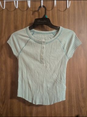American Eagle Outfitters Short-Sleeve Ribbed Henley in Mint